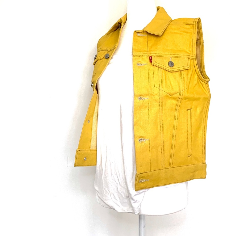 LEVI’S Mustard Denin Vest